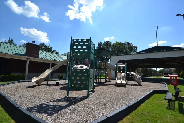 $2,300 | 6011 Stevens Creek Court, Richmond, TX 77469