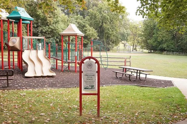 $966,900 | 518 Calvin Lane, Rockville, MD 20851