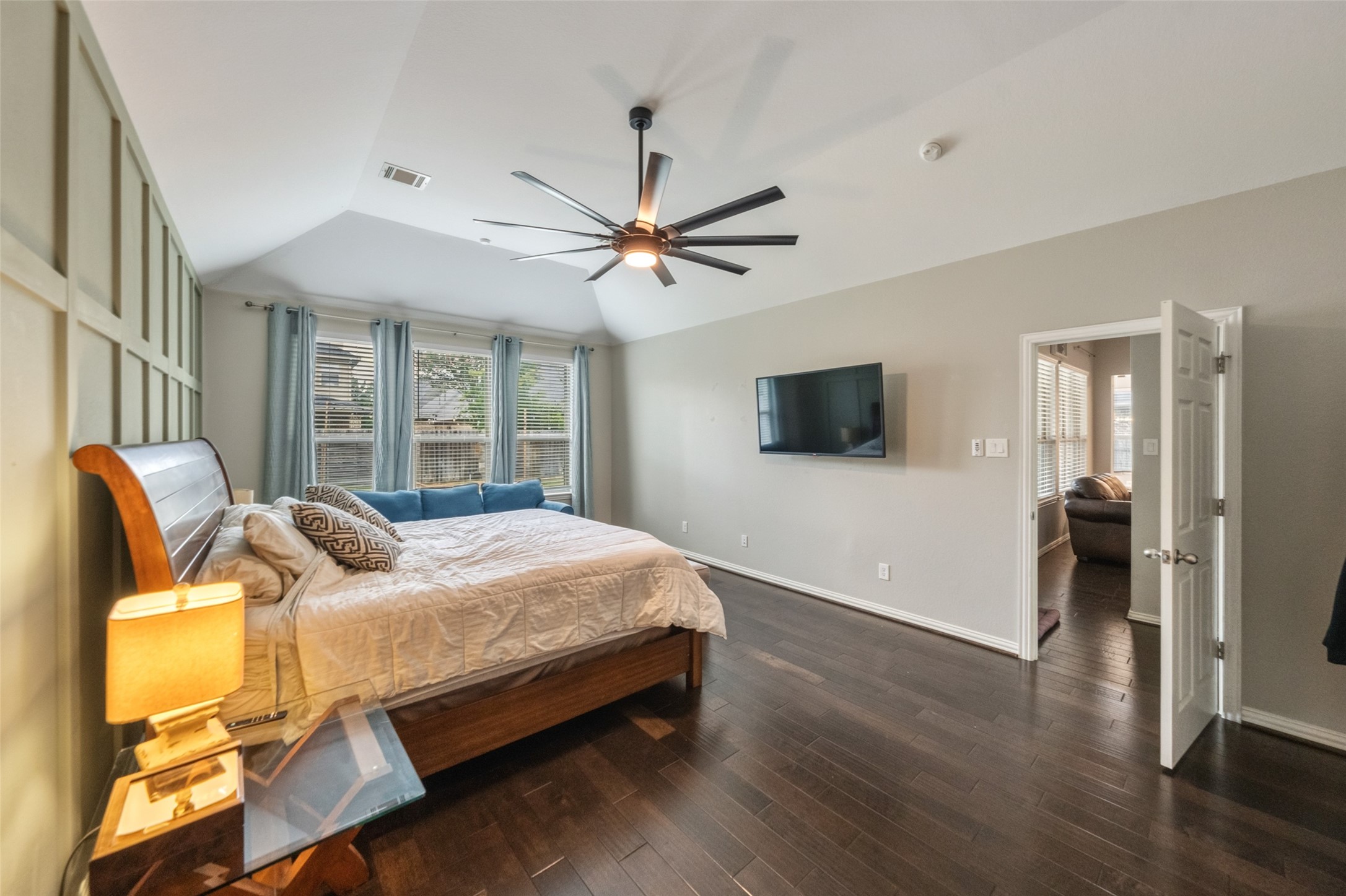 8109 Threadtail Street Conroe, TX 77385 - Photo 13 of 33