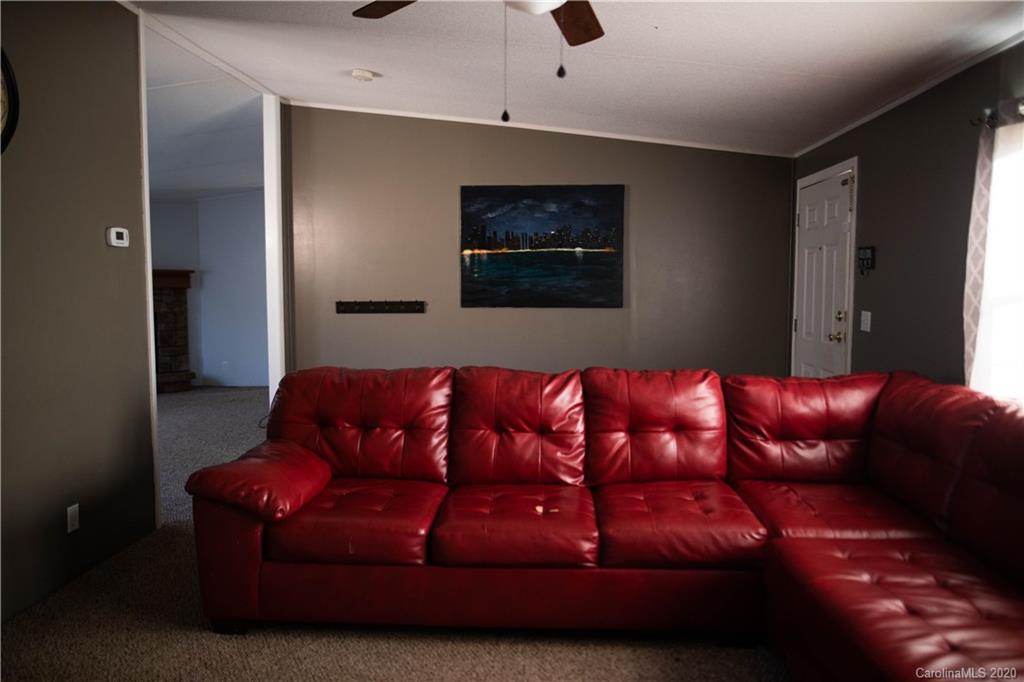 7201 Pyramid Road Hickory, NC 28602 - Photo 10 of 38 Gallery Image 10