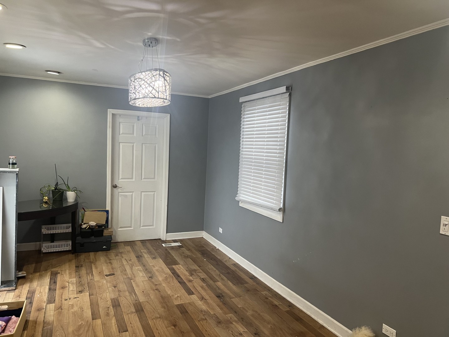 3200 Thrush Lane Rolling Meadows, IL 60008 - Photo 4 of 9 a view of livingroom with furniture and wooden floor