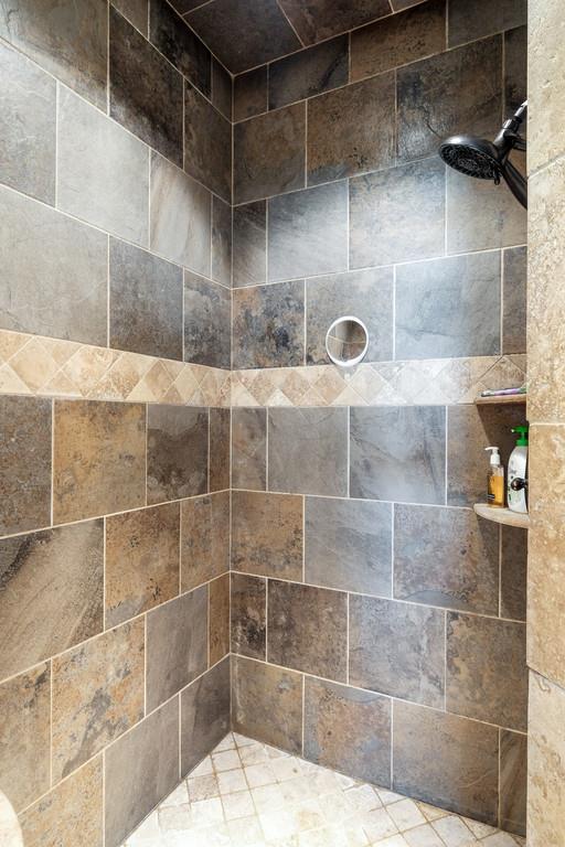 4121 Franklin Road Lebanon, TN 37090 - Photo 17 of 26 a bathroom with a shower