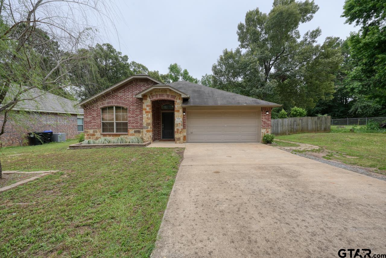 1306 Swinging Bridge Road Longview, TX 75604 - Photo 2 of 48