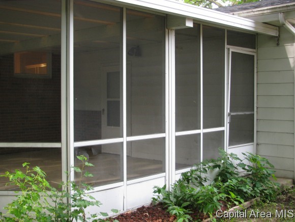 9 Marian Lane Springfield, IL 62704 - Photo 13 of 16 Gallery Image 13