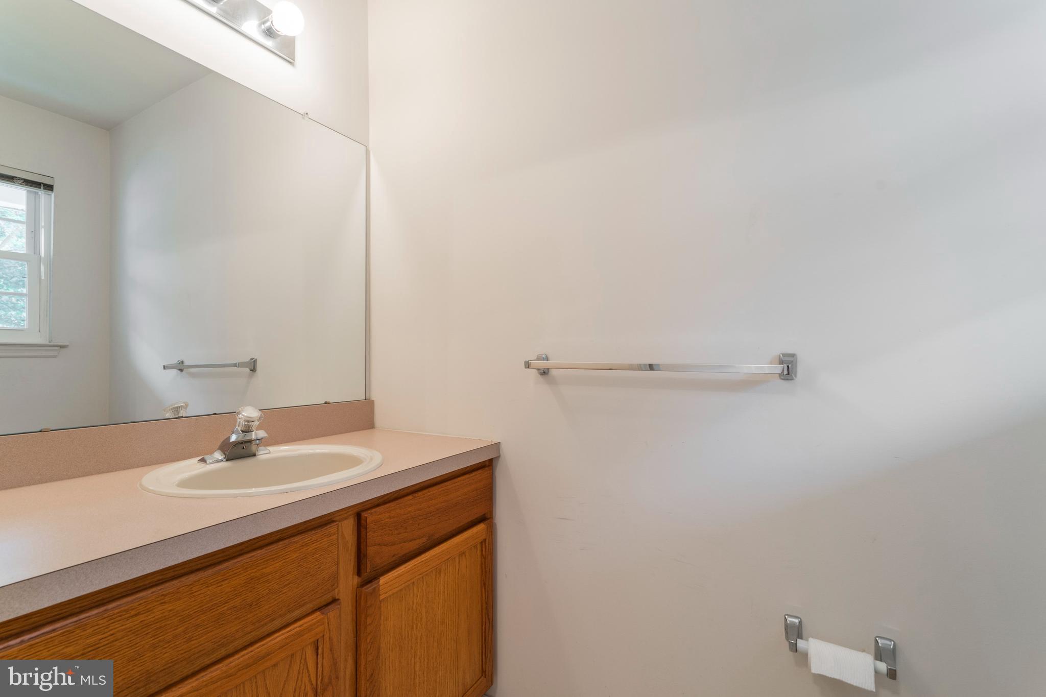 35 Walker Road Royersford, PA 19468 - Photo 6 of 41 First Floor - Half Bath