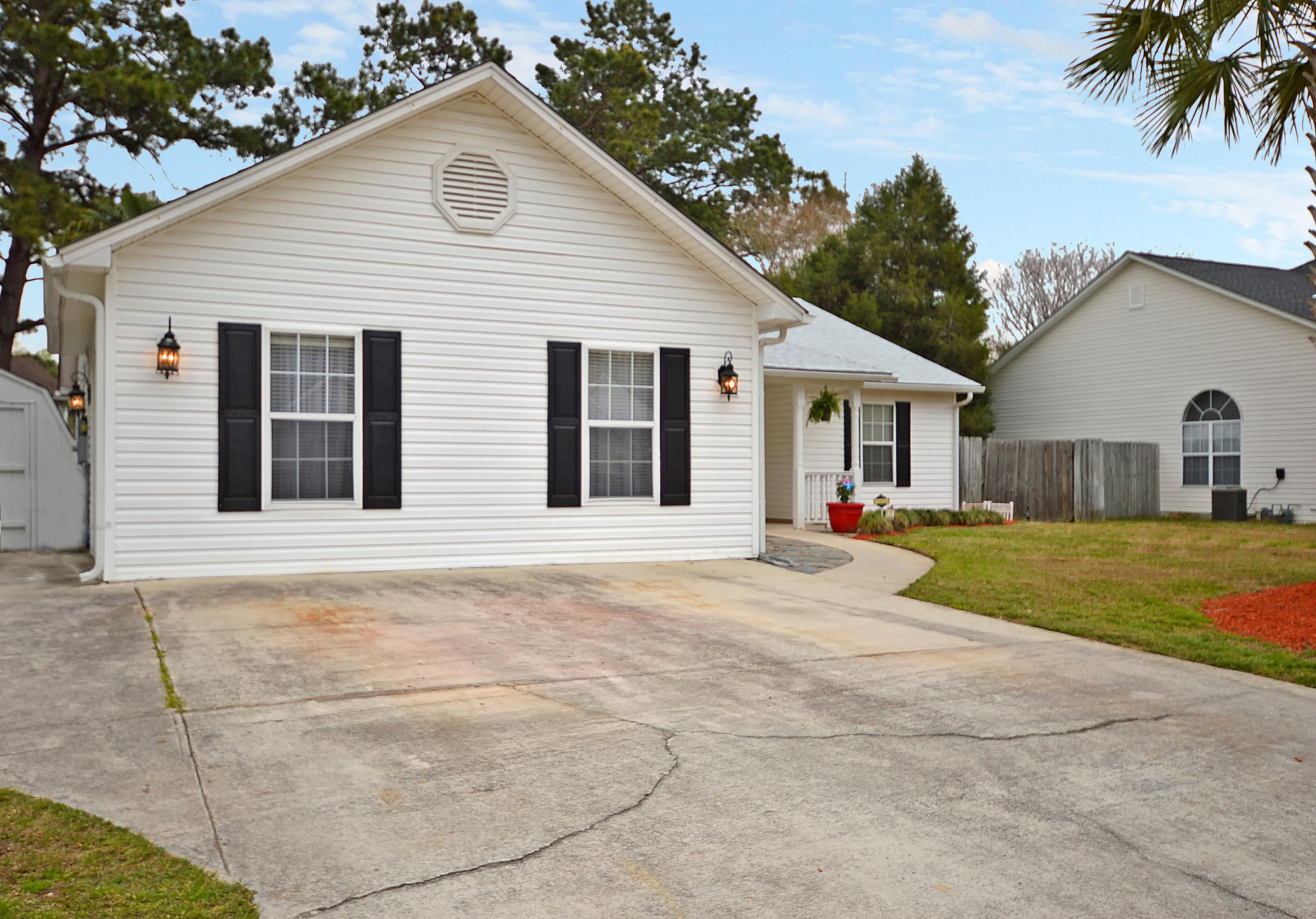 312 Bertram Road Summerville, SC 29485 - Photo 23 of 25 DSC_0596 copy