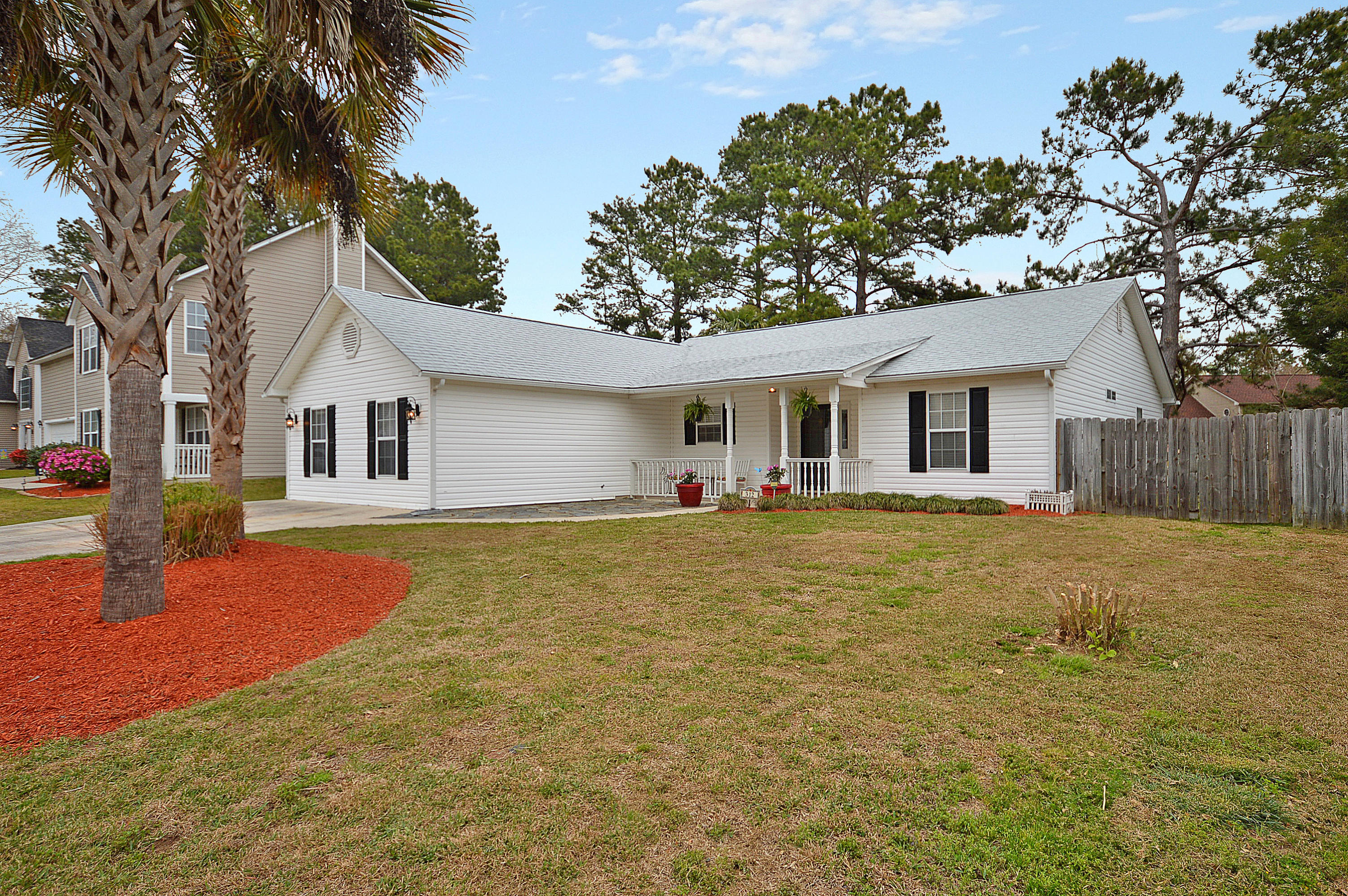 312 Bertram Road Summerville, SC 29485 - Photo 24 of 25 DSC_0612 copy