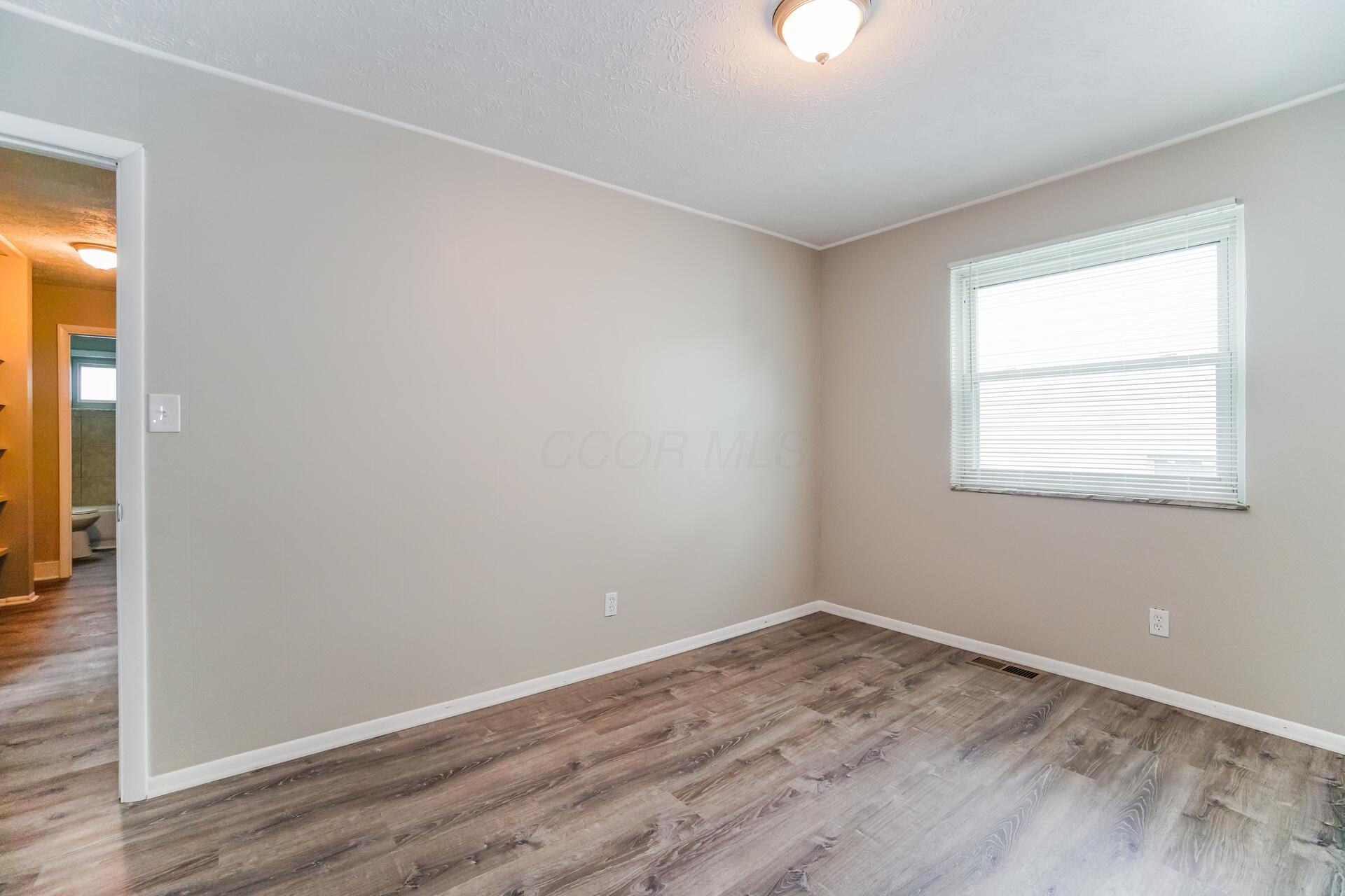 1659 Greenville Road Columbus, OH 43223 - Photo 12 of 15 12 Bedroom