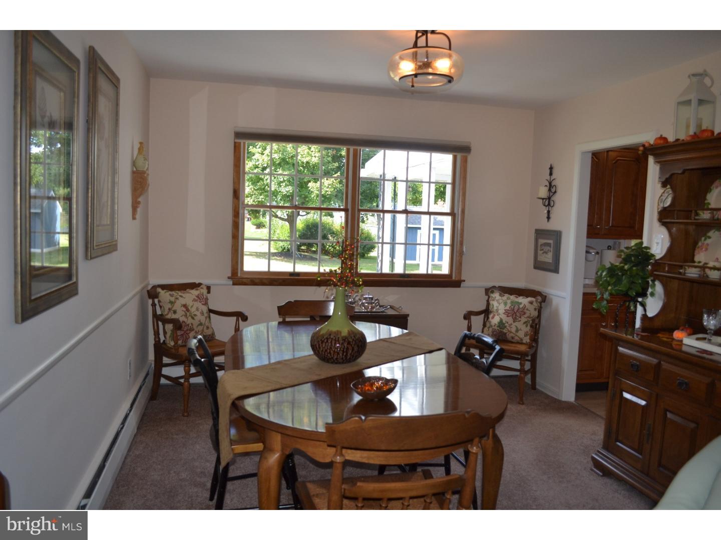 210 Richard Road Aston, PA 19014 - Photo 4 of 21 Dining Room