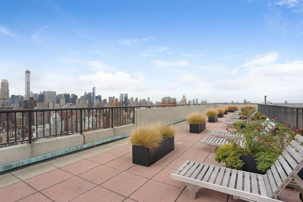 301 East 79th Street, Unit 20D Manhattan, NY 10075 - Photo 8 of 11