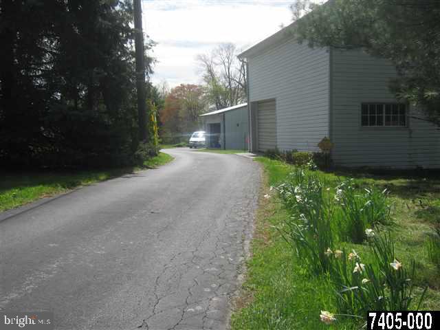 1750 Youngs Road Hanover, PA 17331 - Photo 15 of 22