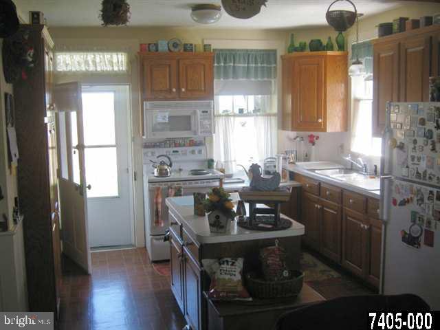 1750 Youngs Road Hanover, PA 17331 - Photo 5 of 22