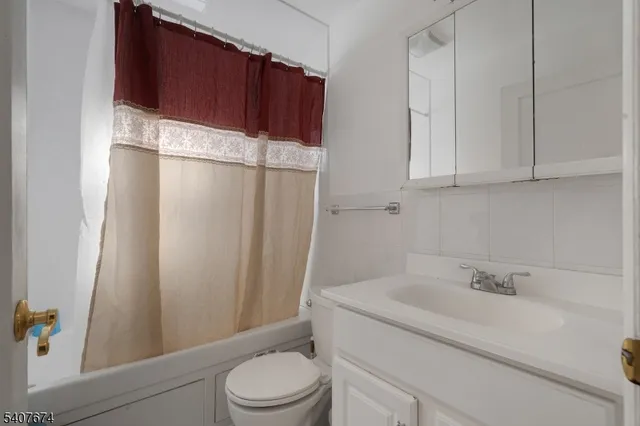 $610,000 | 32-11 Rosalie Street, Fair Lawn, NJ 07410