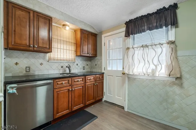 $610,000 | 32-11 Rosalie Street, Fair Lawn, NJ 07410