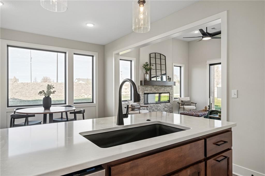 9537 Jupiter Street Lenexa, KS 66219 - Photo 13 of 56