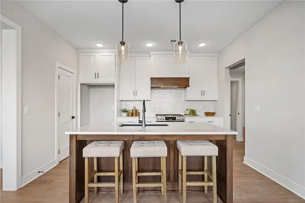 $654,200 | 9537 Jupiter Street, Lenexa, KS 66219