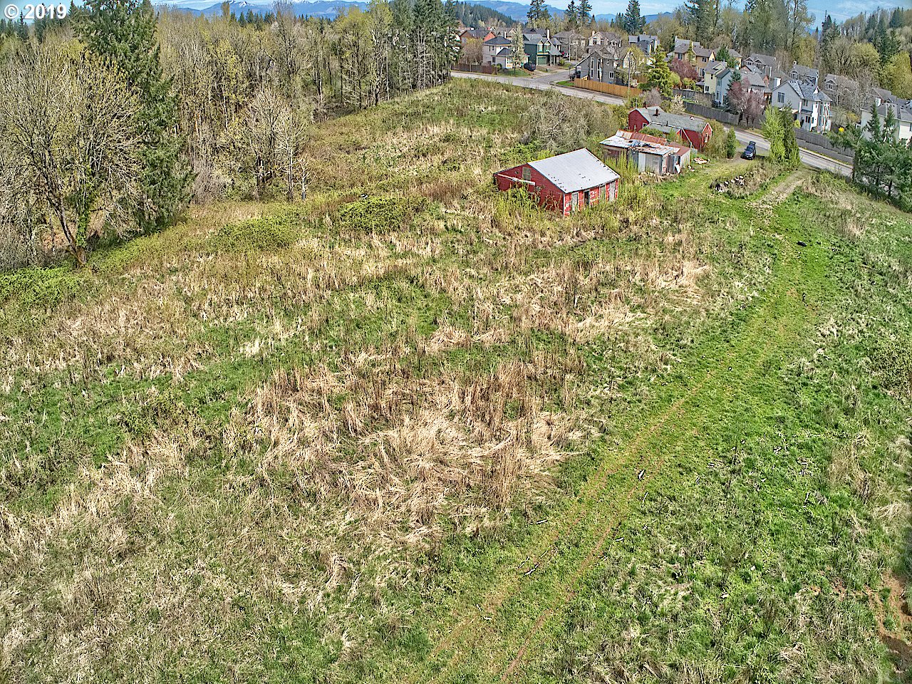 a view of a multi story yard