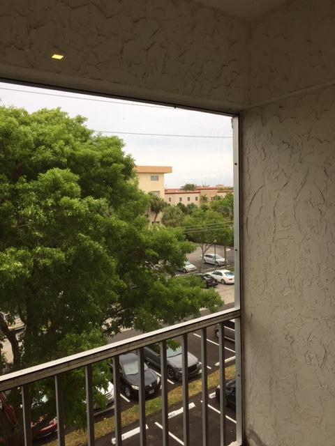 50 Southwest 3rd Avenue, Unit 4080 Boca Raton, FL 33432 - Photo 19 of 22 8D810BBE-5507-462B-B3D7-045BD339F3AF