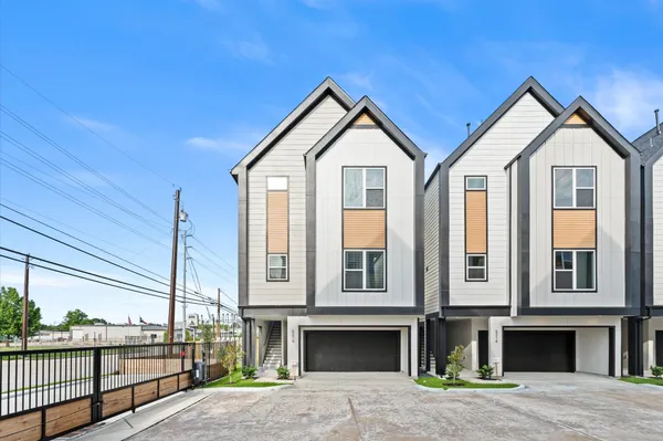 $2,395 | 5209 Green Pine Tree Drive, Houston, TX 77018