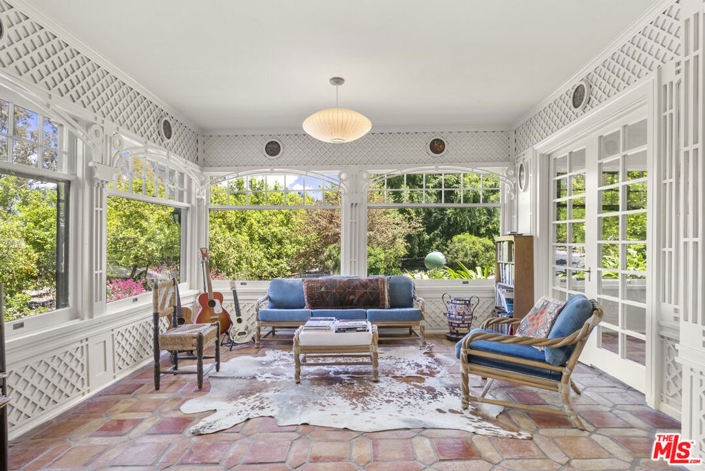 15454 South Mountain Road Santa Paula, CA 93060 - Photo 15 of 65 a living room with furniture and a large window