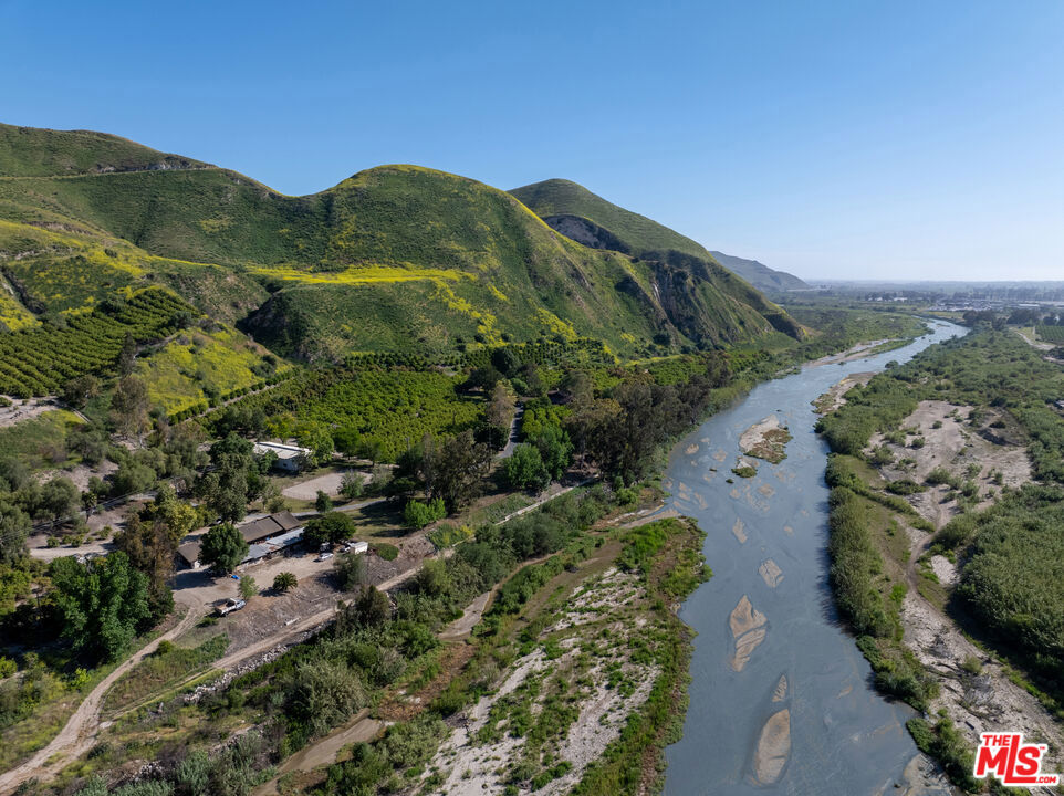 15454 South Mountain Road Santa Paula, CA 93060 - Photo 58 of 65 a view of a houses with a yard