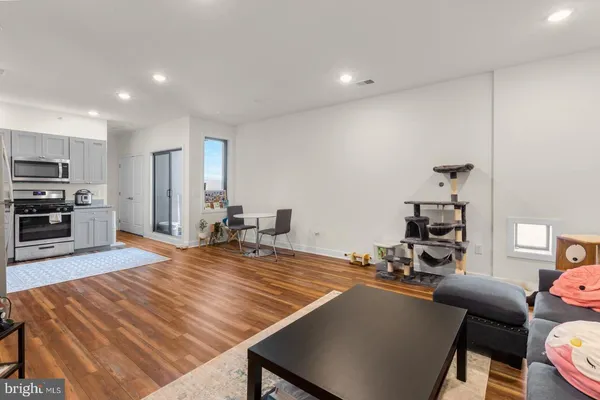 $1,365 | 2411 Kensington Avenue, Unit 202, Philadelphia, PA 19125