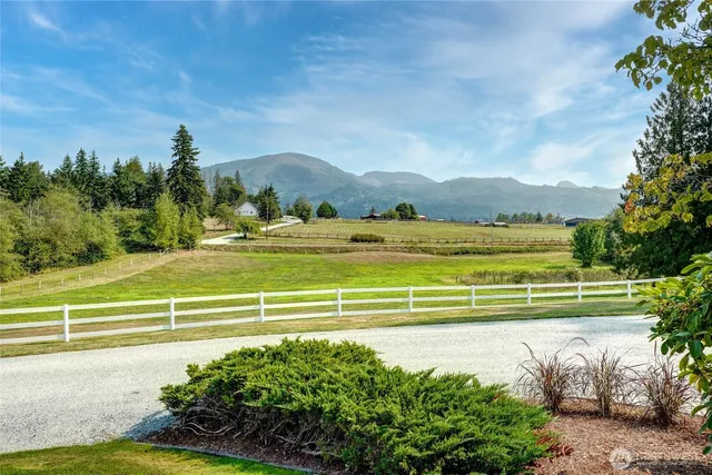 $1,375,999 | 24062 Goldie Lane, Mount Vernon, WA 98273
