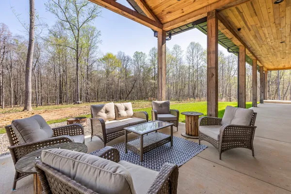 $2,390,000 | 610 Dogwood Lane, Burns, TN 37029