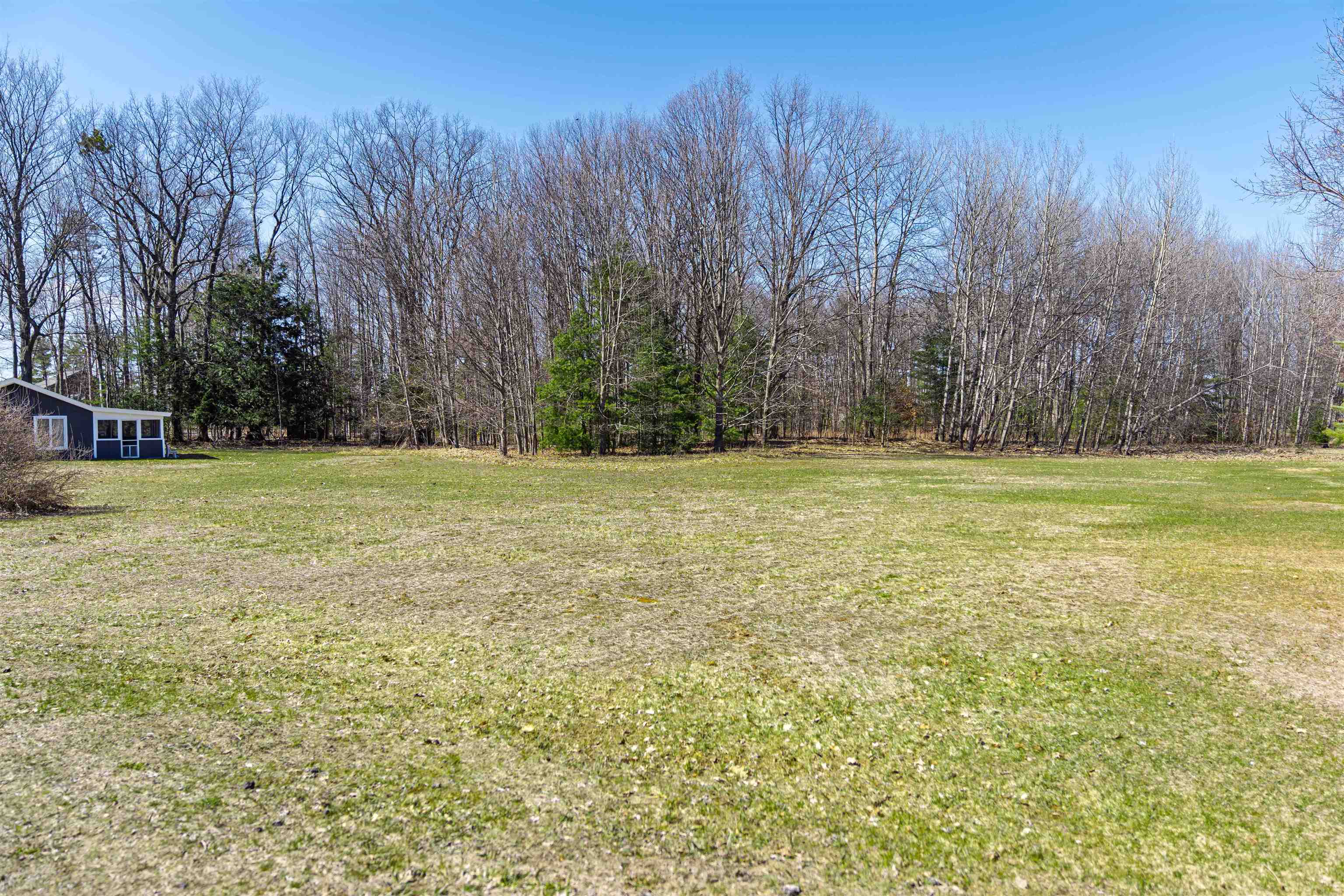 7905 Peaceful Valley Road Williamsburg, MI 49690 - Photo 5 of 14 Gallery Image 5