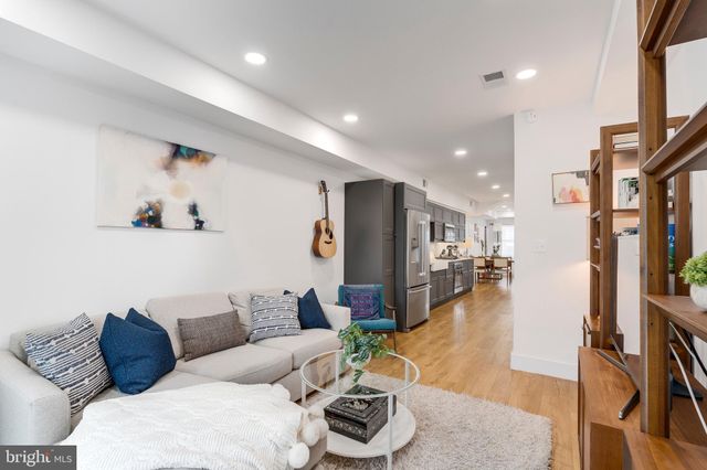 $850,000 | 117 16th Street Southeast, Washington, DC 20003