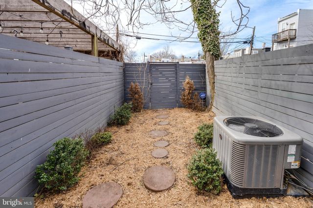 $850,000 | 117 16th Street Southeast, Washington, DC 20003