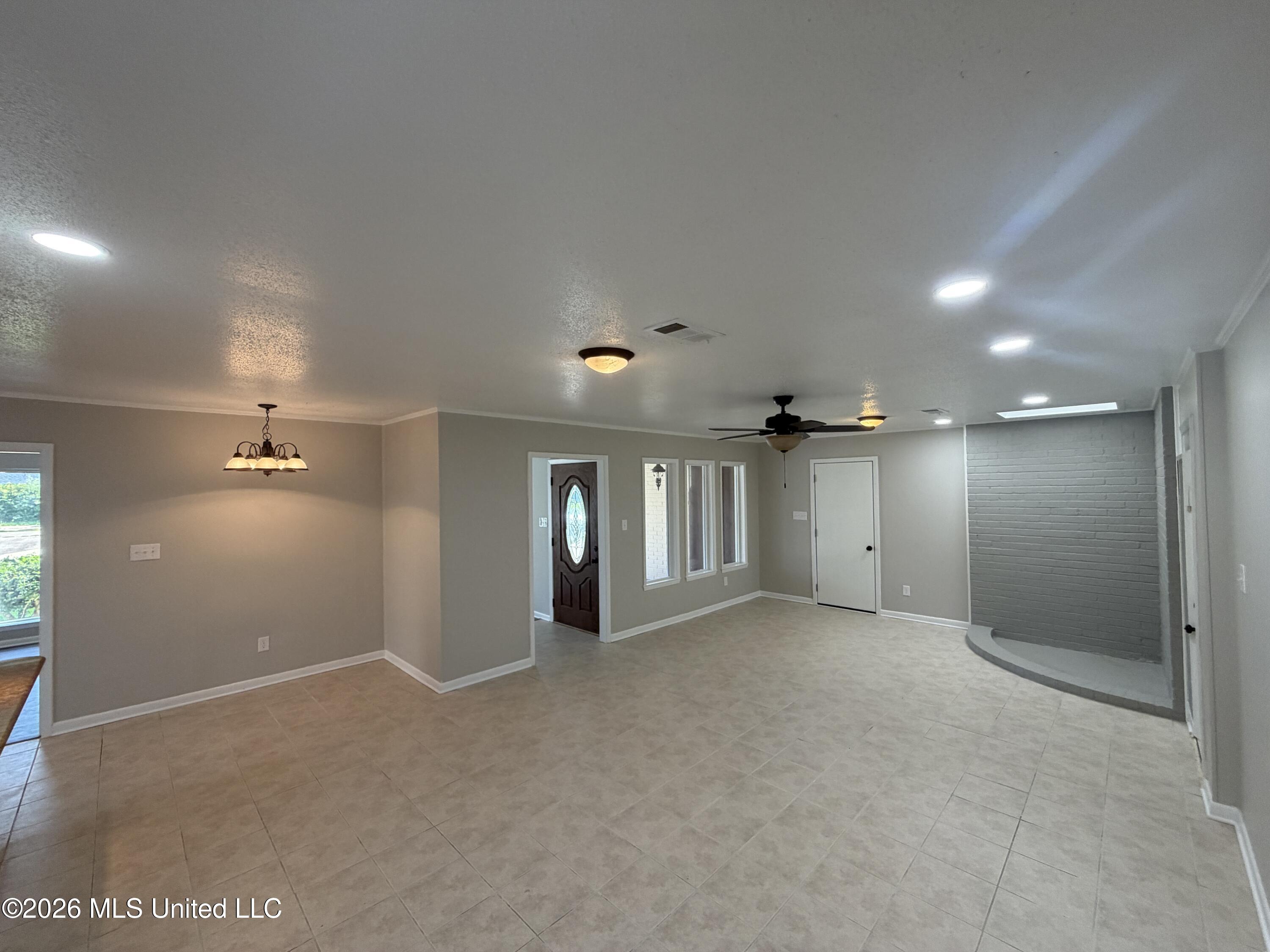 2421 Sunkist Country Club Road Biloxi, MS 39532 - Photo 22 of 36 IMG_2876
