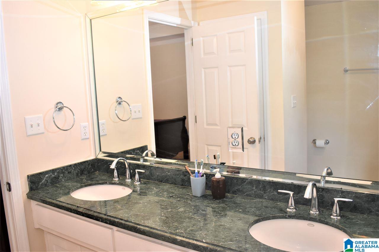 2039 Magnolia Road Leeds, AL 35094 - Photo 21 of 36
