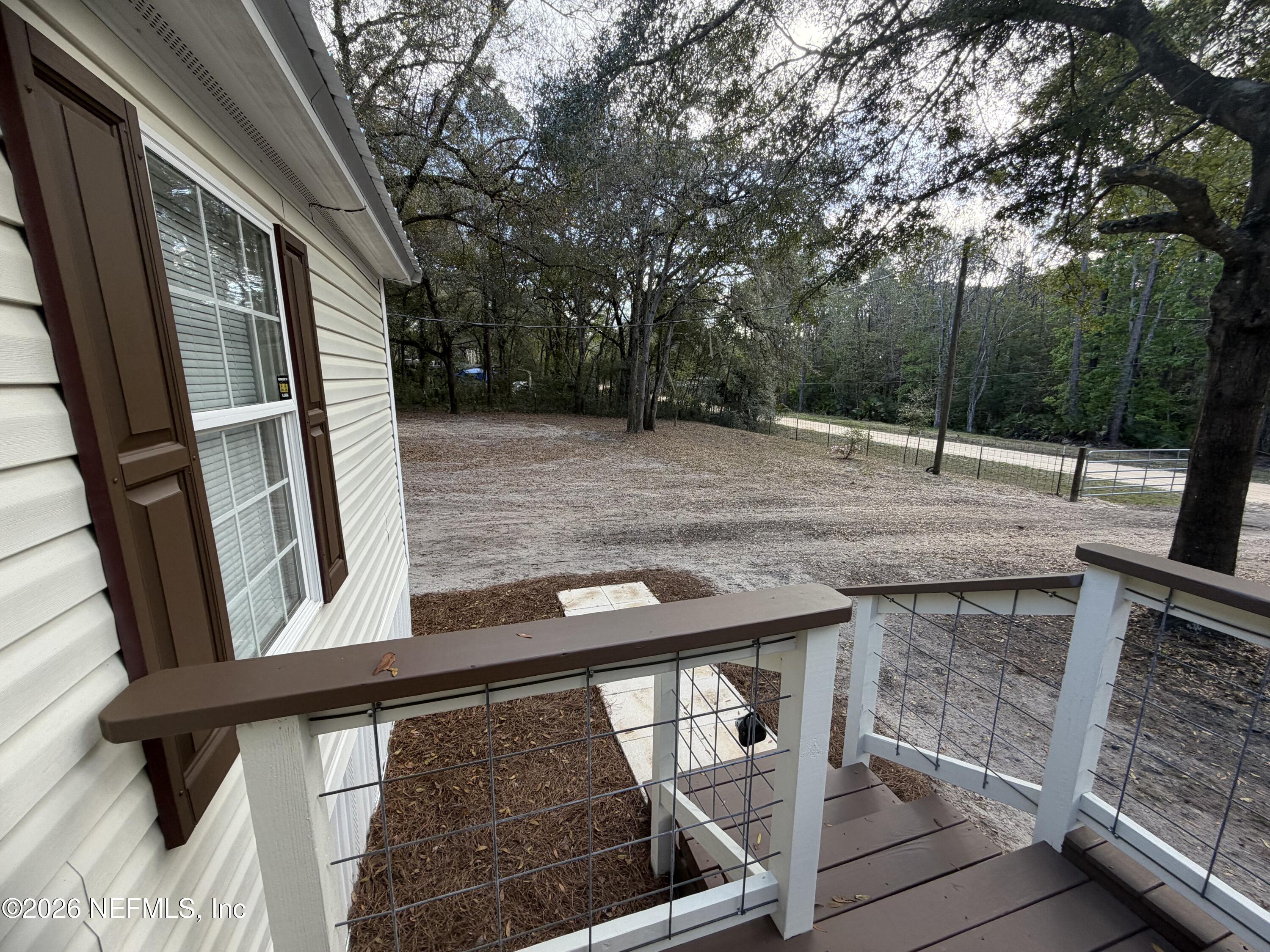 204 Rabbit Track Road Satsuma, FL 32189 - Photo 15 of 51 Front Yard