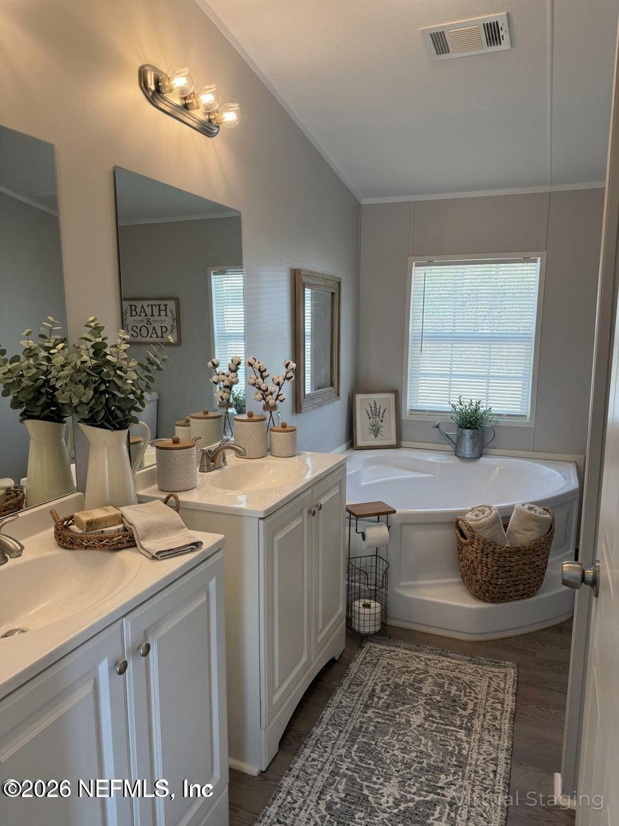 204 Rabbit Track Road Satsuma, FL 32189 - Photo 24 of 51 Master Bath