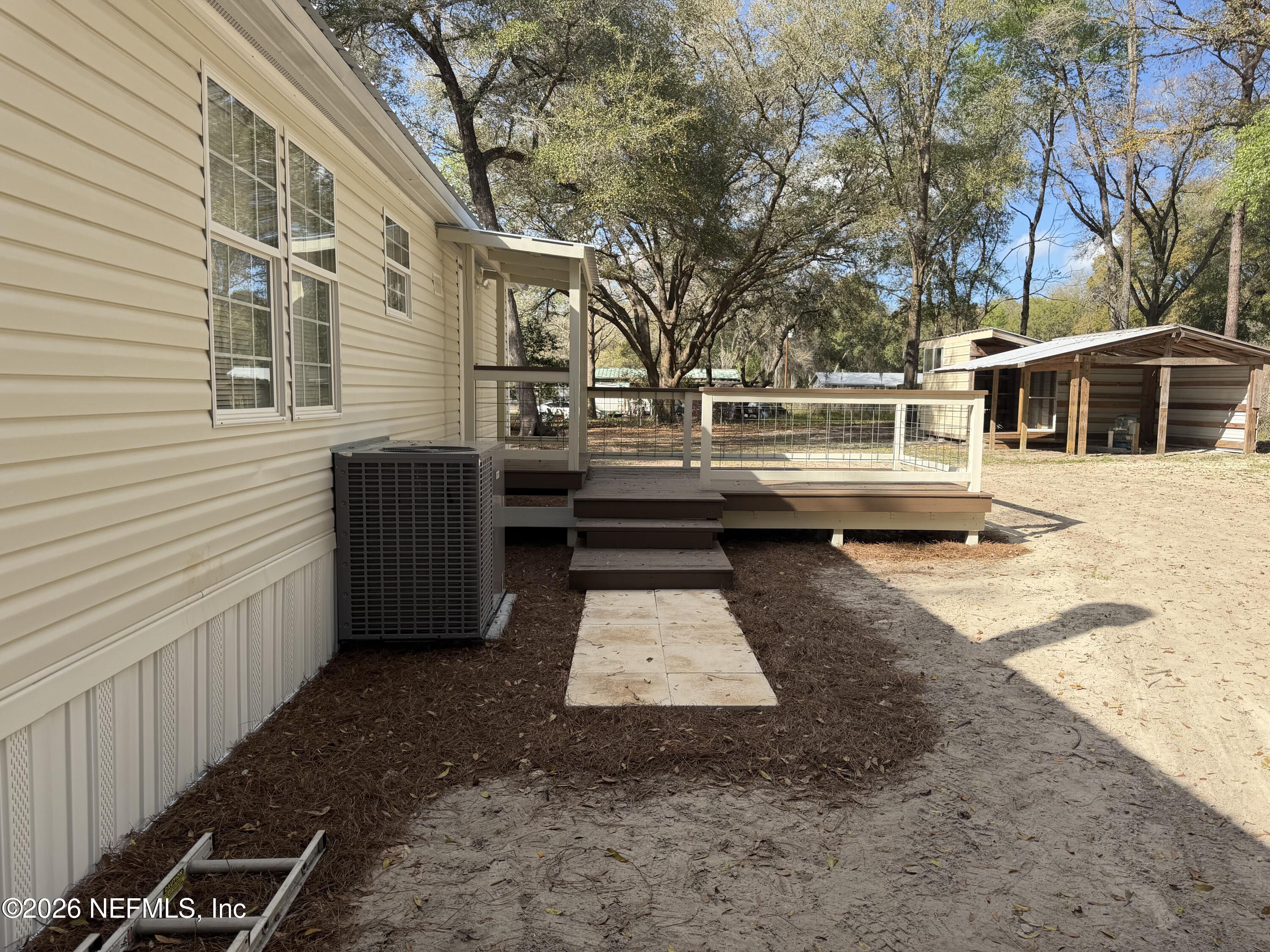 204 Rabbit Track Road Satsuma, FL 32189 - Photo 37 of 51 Back Yard