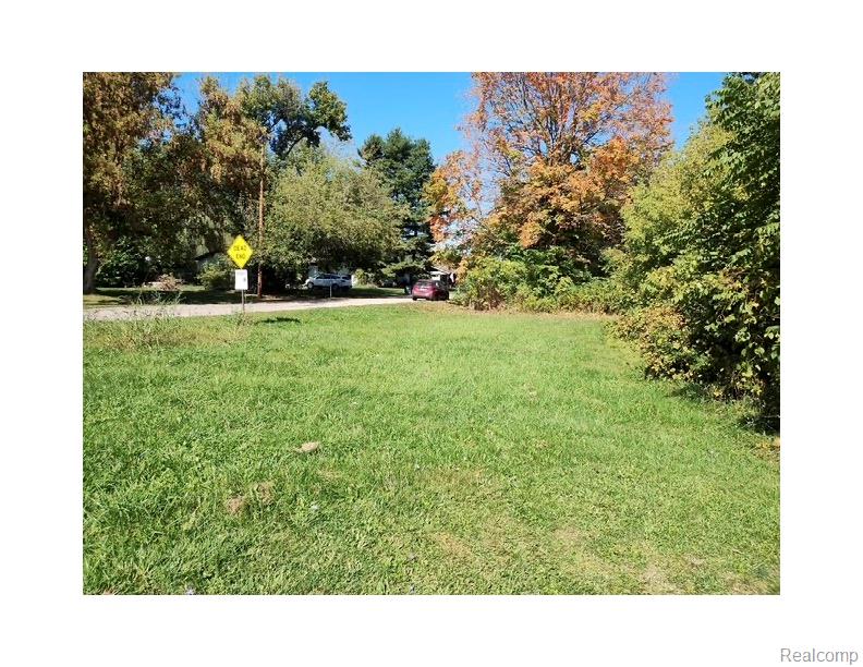 -lapeer Rd B Lapeer Road Burton, MI 48509 - Photo 2 of 3