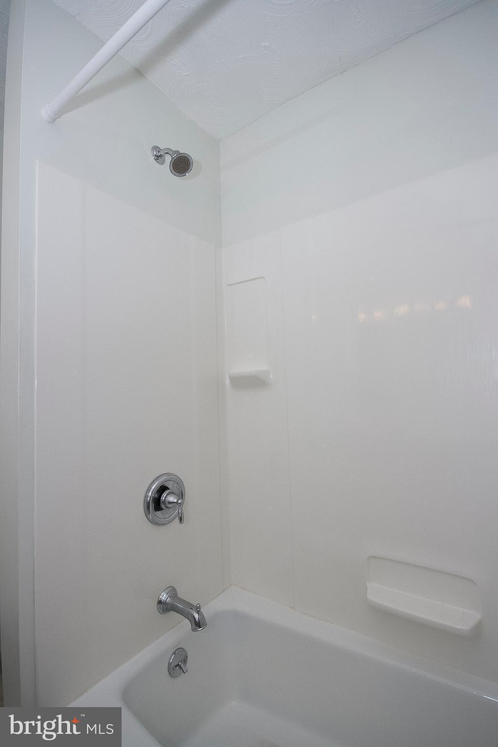 3016 Keswick Road Baltimore, MD 21211 - Photo 16 of 27 Bath