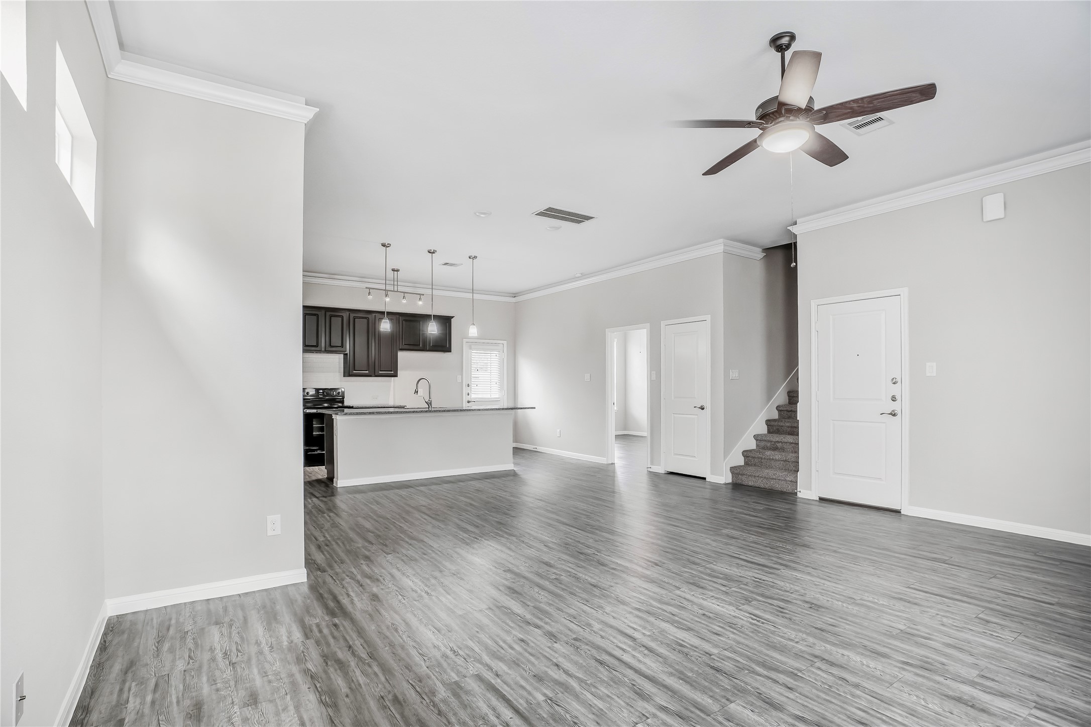 6532 Geisler Crossing Lane League City, TX 77539 - Photo 28 of 28 a view of empty room with wooden floor and ceiling fan
