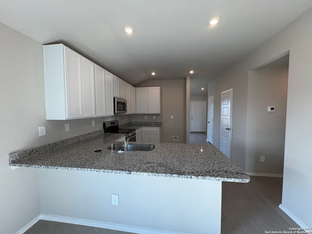 $1,545 | 729 Canyon View, Seguin, TX 78155