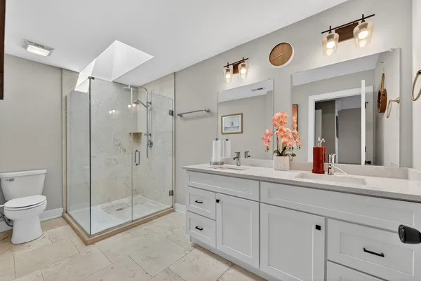 $459,900 | 8166 West 87th Street, Unit 8166, Hickory Hills, IL 60457