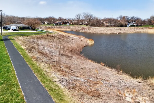 $459,900 | 8166 West 87th Street, Unit 8166, Hickory Hills, IL 60457