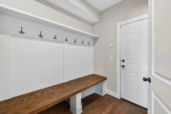 $459,900 | 8166 West 87th Street, Unit 8166, Hickory Hills, IL 60457