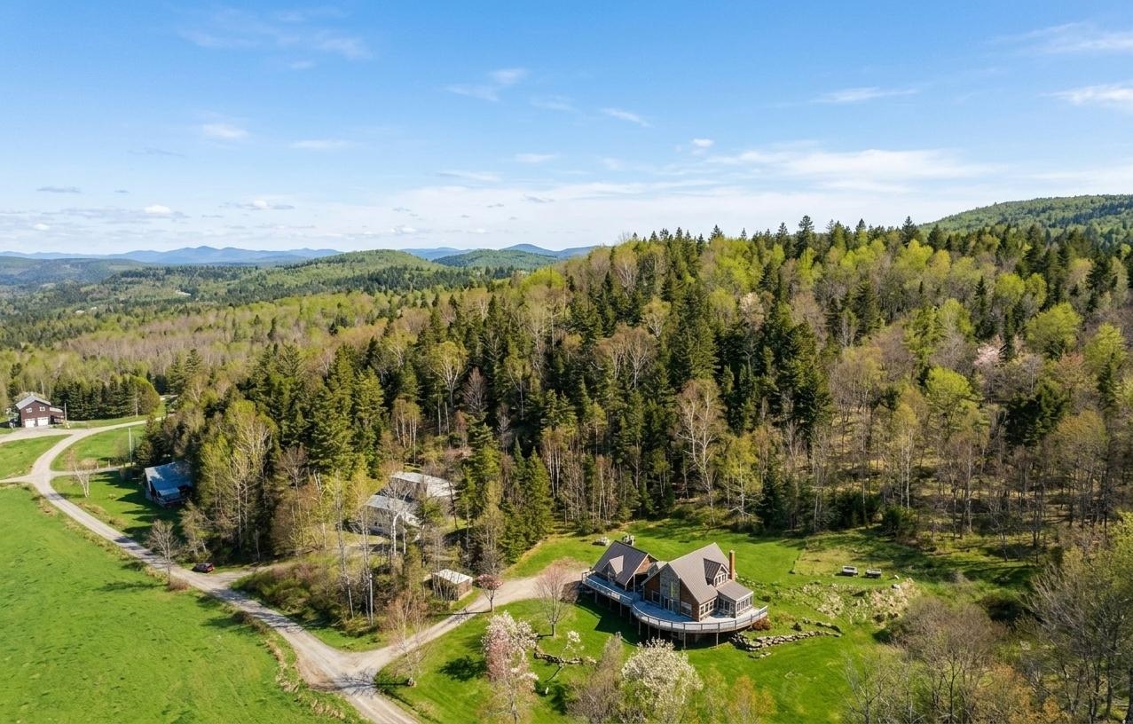 433 Young Farm Road Peacham, VT 05873 - Photo 5 of 59