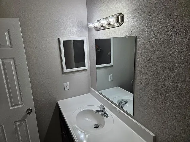 $315,000 | 304 Lake Daisy Loop, Unit 1, Winter Haven, FL 33884