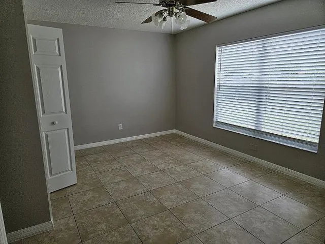 $315,000 | 304 Lake Daisy Loop, Unit 1, Winter Haven, FL 33884