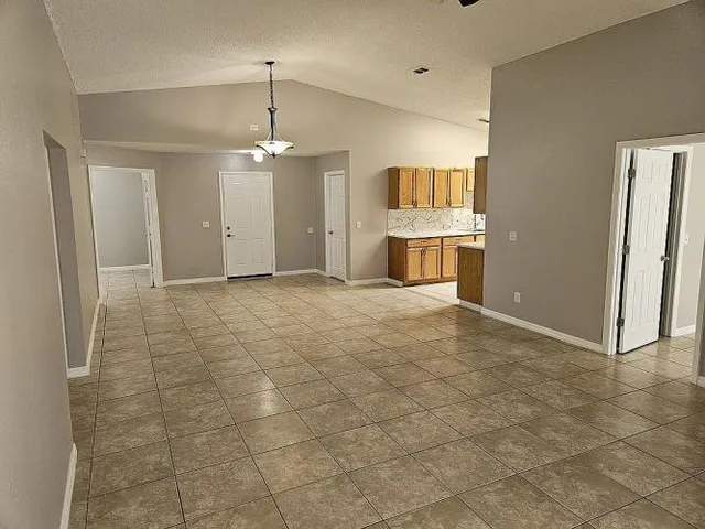 $315,000 | 304 Lake Daisy Loop, Unit 1, Winter Haven, FL 33884