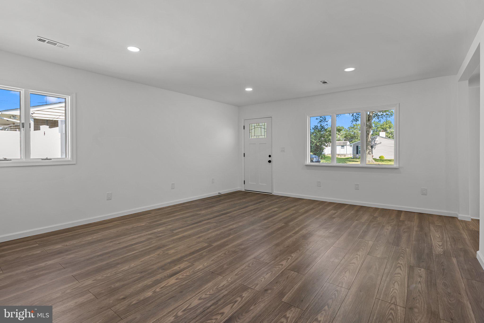 7 Gentle Road Levittown, PA 19057 - Photo 8 of 27