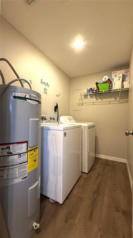 111 Palencia Road Auburndale, FL 33823 - Photo 14 of 28 a room with utility room and washer dryer