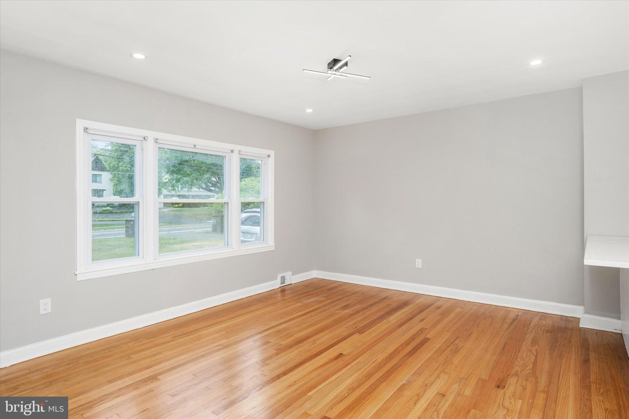 1014 Yardley Road Yardley, PA 19067 - Photo 16 of 34 Gallery Image 16